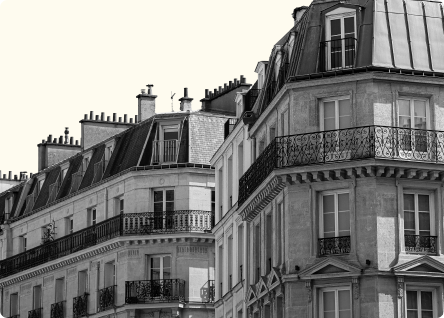 Image des toites d'immeubles Haussmaniens à Paris