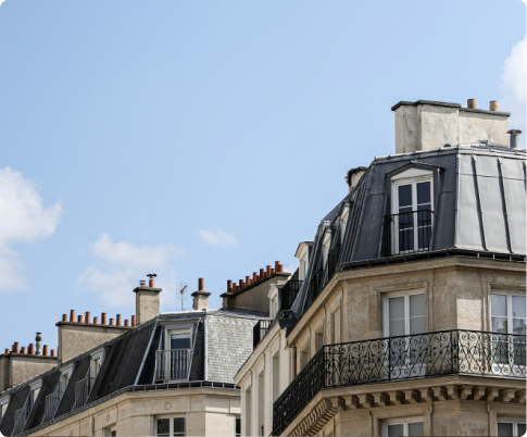 image des toits d'immeuble Haussmanniens